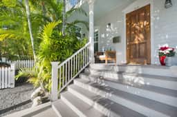 Bahama Village Sanctuary - Walkable & Pet Friendly - Image 4