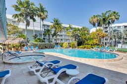 Vitamin Sea at LaBrisa - Oceanfront View! - Image 4