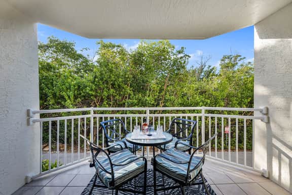 Key West Sunrise Condo - Pool & Parking! - Image 5
